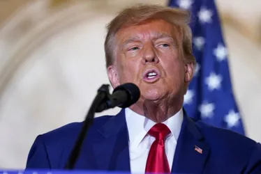 Imagem ilustrativa da imagem Trump chega a tribunal de NY e diz que julgamento é ataque aos EUA