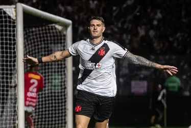 Imagem ilustrativa da imagem Vasco goleia a Portuguesa e pega o Nova Iguaçu na semifinal do Carioca