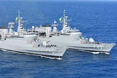 Imagem ilustrativa da imagem Veja como garantir ingresso para visitar navio de guerra da Marinha em Vitória