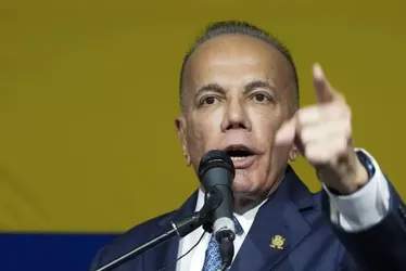 Imagem ilustrativa da imagem Venezuela: Manuel Rosales anuncia candidatura à presidência