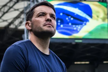 Imagem ilustrativa da imagem Vice-campeão do Mineiro, Cruzeiro demite o técnico Nicolás Larcamón após 14 jogos