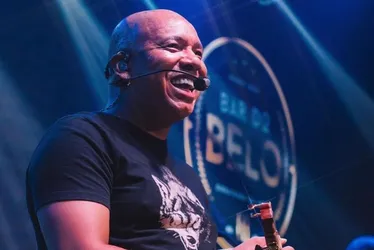 Imagem ilustrativa da imagem Vocalista do Molejo, Anderson Leonardo passa por novo procedimento contra o câncer