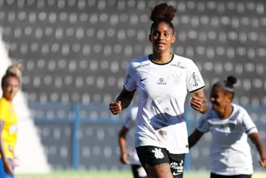 Imagem ilustrativa da imagem Zagueira é vendida pelo Corinthians por valor recorde e reforça tendência mundial