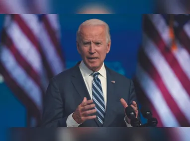 Joe Biden anunciou sua desistência na corrida presidencial neste domingo