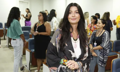 
          Imagem ilustrativa da imagem “A chave para nosso amor próprio é a comunicação”, afirma Suellen Barone
          