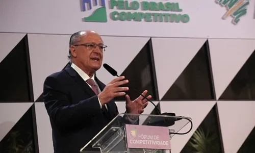 
          Imagem ilustrativa da imagem Alckmin admite a aliados disputar o governo de SP
          