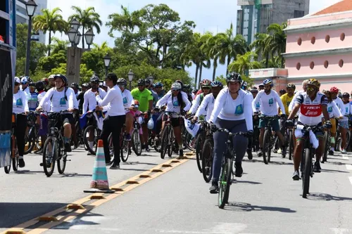 
          Imagem ilustrativa da imagem Alepe promove ‘aula de história’ ao ar livre com passeio ciclístico e sorteios
          