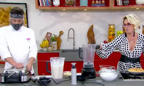 
          Imagem ilustrativa da imagem Ana Maria Braga se emociona ao anunciar morte de funcionário de 27 anos
          