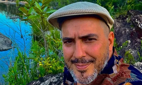 
          Imagem ilustrativa da imagem André Marques fala sobre luta para largar o cigarro: "Fumava até 4 maços por dia"
          