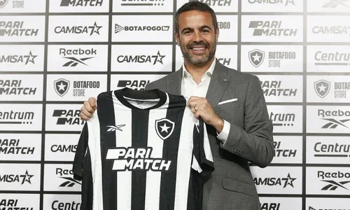 
          Imagem ilustrativa da imagem Apresentado, técnico Artur Jorge promete Botafogo 'dominante' e 'corajoso'
          