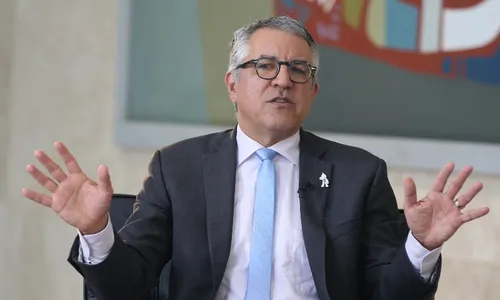 
          Imagem ilustrativa da imagem Família de Padilha, ministro de Lula, tem visto aos EUA cancelado
          