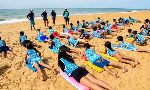 
          Imagem ilustrativa da imagem Aulão abre semana do Mundial de Bodyboarding no ES
          