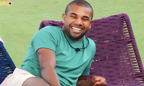 
          Imagem ilustrativa da imagem 'BBB 24': Davi ultrapassa 7 milhões de seguidores, após confusão no reality
          