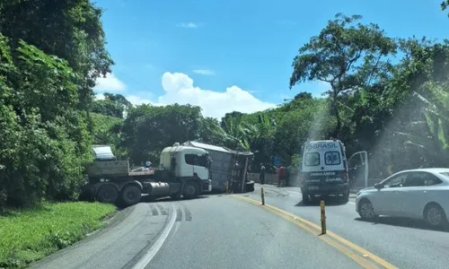 
          Imagem ilustrativa da imagem BR-101 no ES é interditada por conta de acidente
          