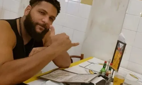 
          Imagem ilustrativa da imagem Baleado em sequestro de ônibus no Rio deixa CTI e interage em hospital
          