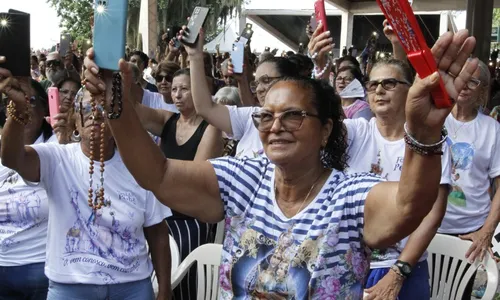 
          Imagem ilustrativa da imagem Bênção para evitar brigas por causa do celular
          