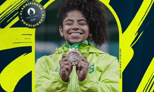 
          Imagem ilustrativa da imagem Brasileira Laura Amaro garante vaga olímpica no levantamento de peso
          