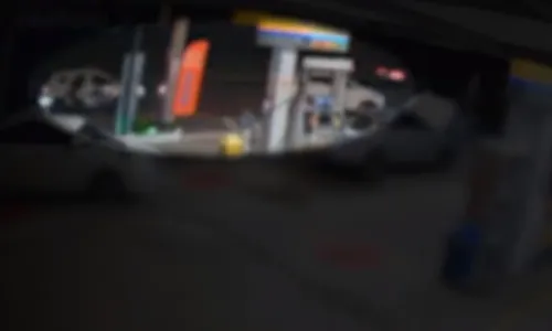 
          Imagem ilustrativa da imagem Britânico agride ex-namorada e xinga policiais ao ser preso em Vitória
          