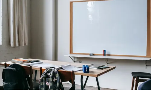 
          Imagem ilustrativa da imagem Câmara aprova mudanças na reforma do ensino médio. Entenda o que muda
          