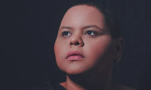 
          Imagem ilustrativa da imagem Capixaba Do Carmo mostra seu lado mais romântico
          