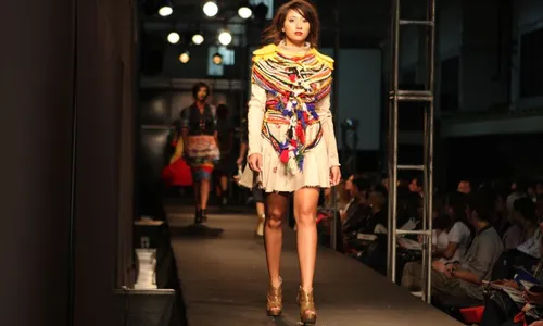 
          Imagem ilustrativa da imagem Caruaru retoma o trono da moda nordestina com o retorno da AGRESTE TEX
          