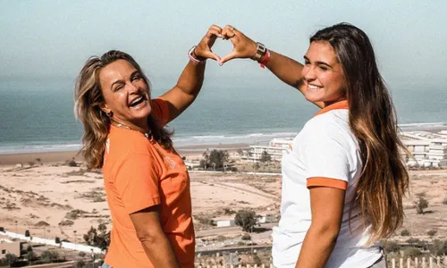 
          Imagem ilustrativa da imagem Circuito de bodyboarding no ES terá disputa inédita entre mãe e filha
          