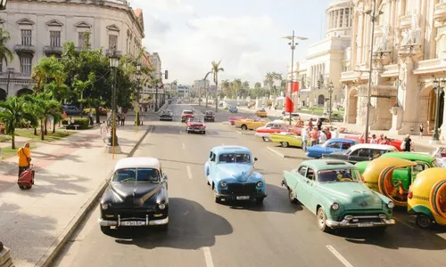 
          Imagem ilustrativa da imagem Como é fazer turismo na terra de Fidel Castro
          