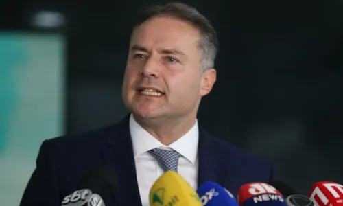 
          Imagem ilustrativa da imagem Conta salgada
          