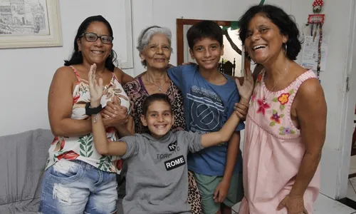 
          Imagem ilustrativa da imagem Convívio social ajuda idosos a viver mais
          