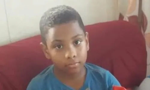 
          Imagem ilustrativa da imagem Criança morre atropelada por ônibus do Transcol na Serra
          