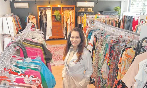 
          Imagem ilustrativa da imagem Da enfermagem para a moda sustentável após 20 anos em hospitais
          