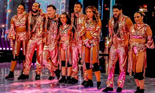 
          Imagem ilustrativa da imagem 'Dança dos Famosos': veja como ficou a classificação dos grupos após o programa
          