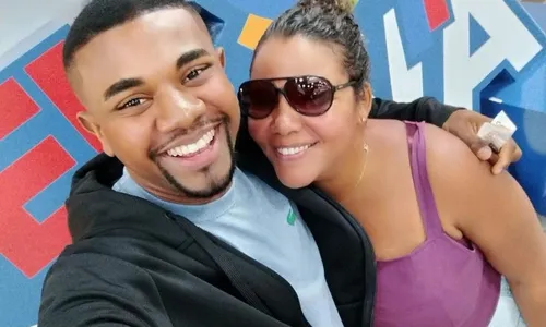 
          Imagem ilustrativa da imagem Davi perde 200 mil seguidores após separação; Anitta já deu unfollow
          