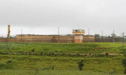 
          Imagem ilustrativa da imagem Detentos usam fábrica de sapatos para fugir de presídio de Xuri
          