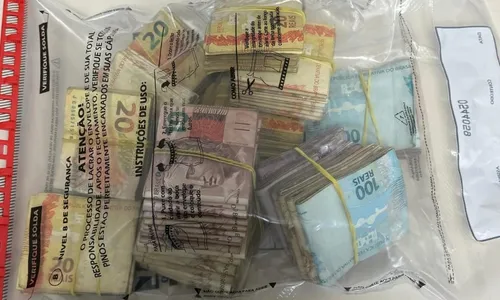 
          Imagem ilustrativa da imagem Dez traficantes do PCV são presos durante operação da polícia no ES
          