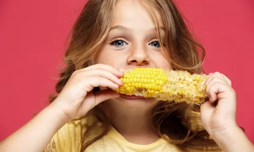 
          Imagem ilustrativa da imagem Dia Nacional do Milho: conheça benefícios para saúde e beleza
          