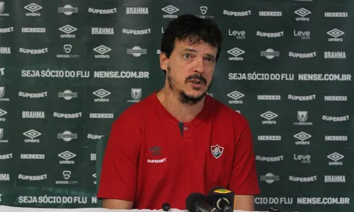 
          Imagem ilustrativa da imagem Fernando Diniz renova com o Fluminense até o fim de 2025: "Totalmente honrado"
          