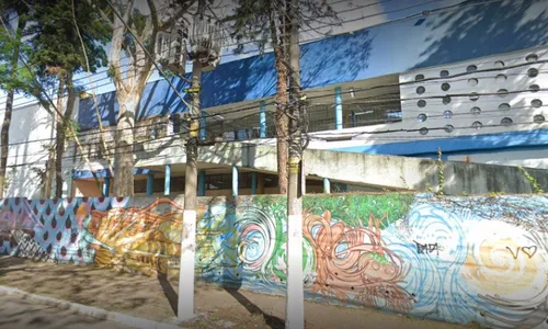 
          Imagem ilustrativa da imagem Diretor de escola é afastado após ser flagrado fazendo sexo no anfiteatro
          