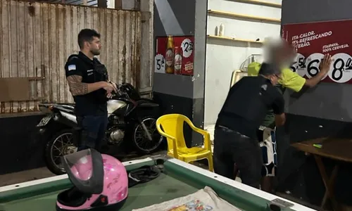 
          Imagem ilustrativa da imagem Dono de bar é preso e cocaína é apreendida no Sul do ES
          