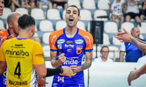 
          Imagem ilustrativa da imagem Douglas recusa convocação de Bernardinho para a seleção de vôlei: 'Ciclo encerrado'
          