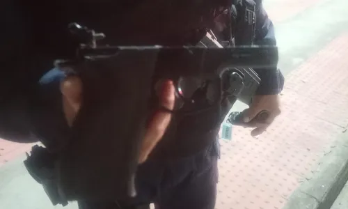 
          Imagem ilustrativa da imagem Dupla é presa pela Guarda Municipal de Vitória após roubar motorista de aplicativo
          