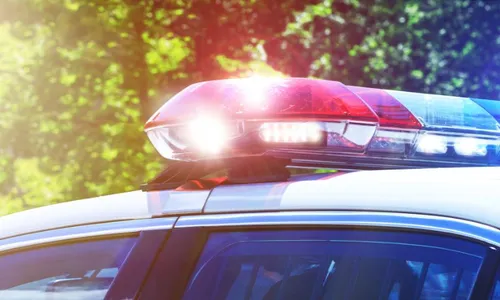 
          Imagem ilustrativa da imagem Duplo homicídio de idosos com enxada choca moradores do Janga, em Paulista
          