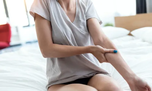 
          Imagem ilustrativa da imagem ES: Nova lei estende direitos de pessoas com deficiência para quem tem fibromialgia
          