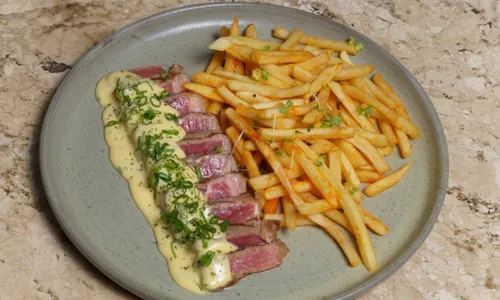 
          Imagem ilustrativa da imagem ES Restaurant Week 2024: conheça os pratos e os restaurantes desta edição
          