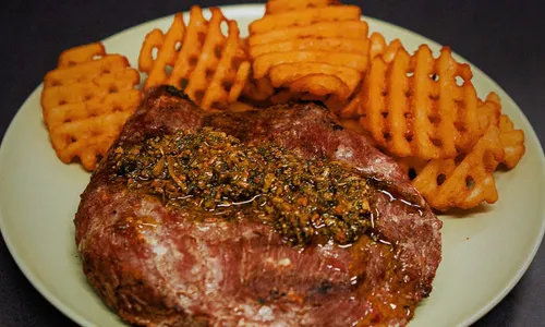 
          Imagem ilustrativa da imagem ES Restaurant Week 2024: conheça os pratos e os restaurantes desta edição
          