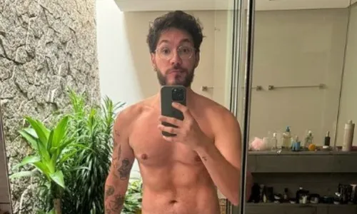 
          Imagem ilustrativa da imagem Eliezer explica retirada da harmonização facial: "Caí na real"
          