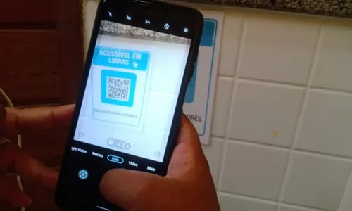 
          Imagem ilustrativa da imagem Escola de Vitória implementa projeto visando promover inclusão entre estudantes
          