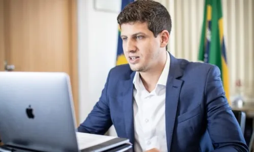 
          Imagem ilustrativa da imagem Espelho meu
          