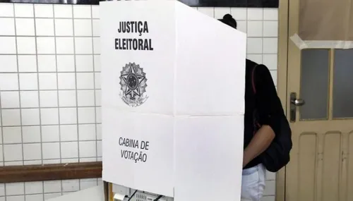 
          Imagem ilustrativa da imagem Estudo mostra desconfiança no mundo em relação à democracia
          
