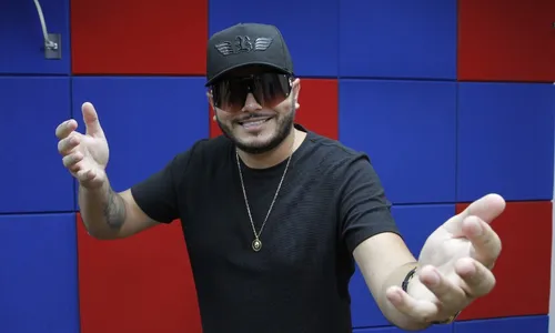 
          Imagem ilustrativa da imagem Ex-palhaço vira astro do piseiro
          